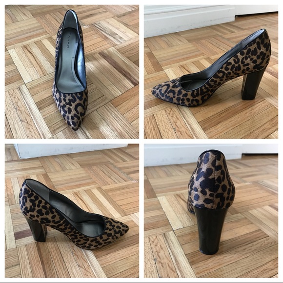 Tahari Ava Block Heel Pump - Picture 6 of 8